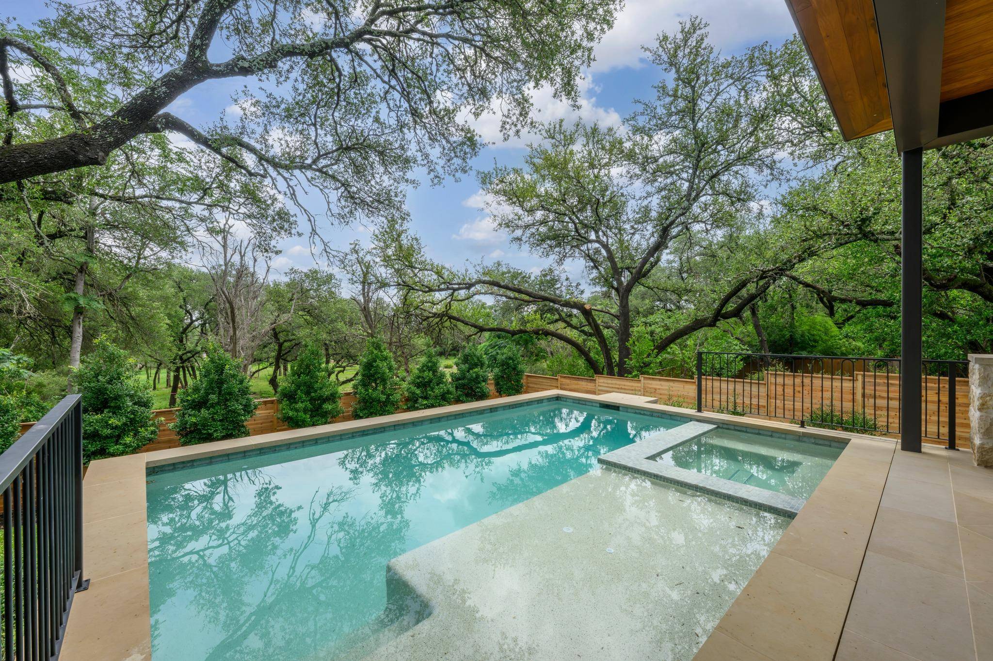 211 Westhaven DR, West Lake Hills, TX 78746
