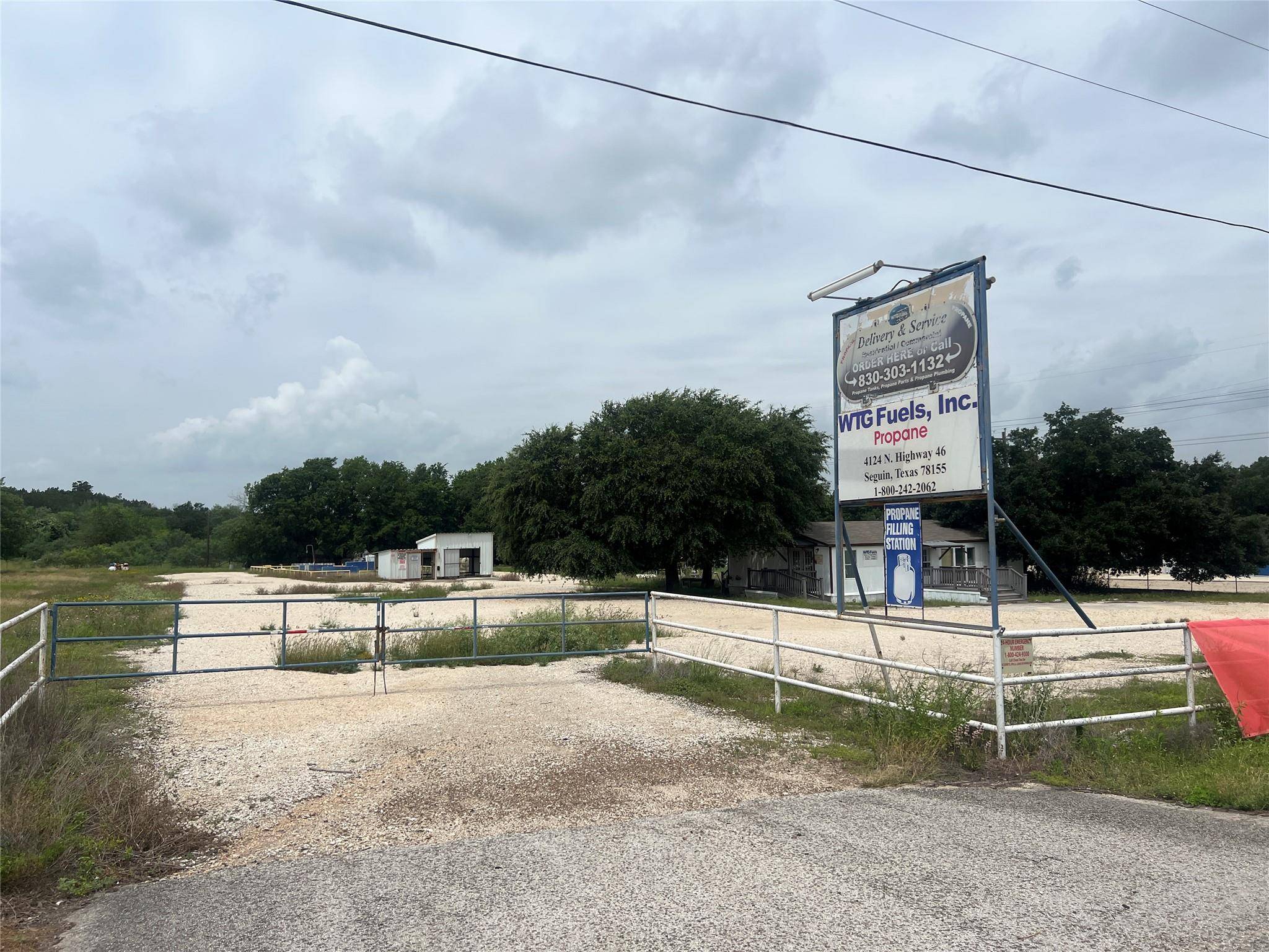 4116, 4118, 4124 N State Highway 46, Seguin, TX 78155