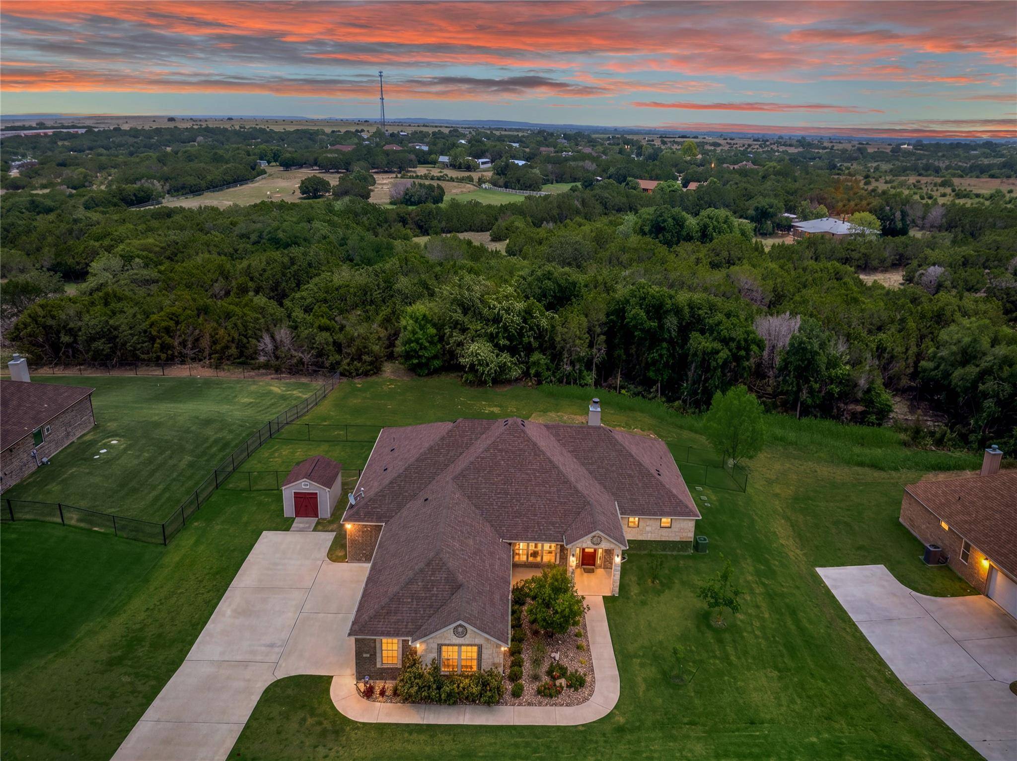 710 Northern Hills DR, Copperas Cove, TX 76522