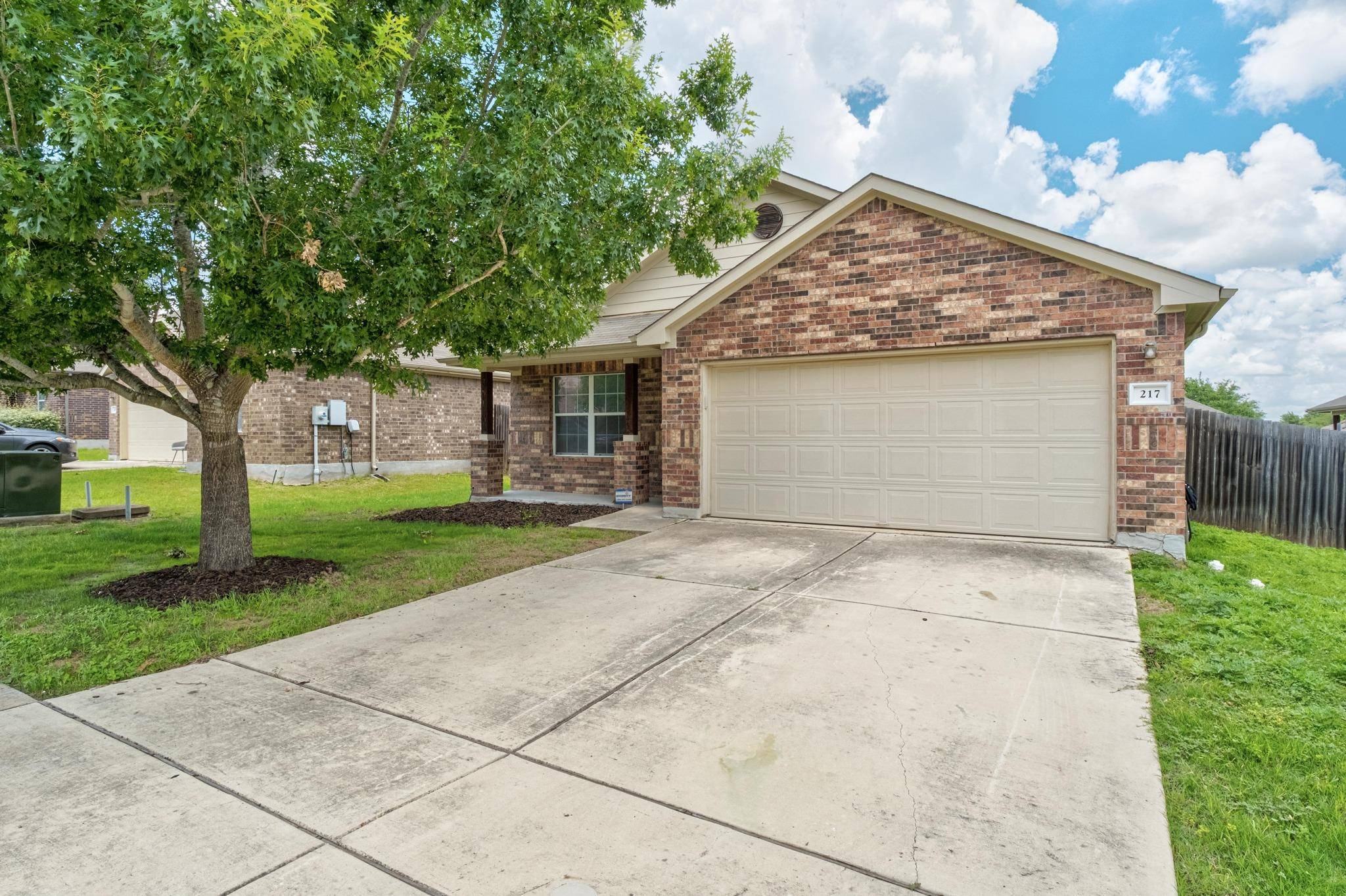 217 Strawberry Blonde DR, Buda, TX 78610