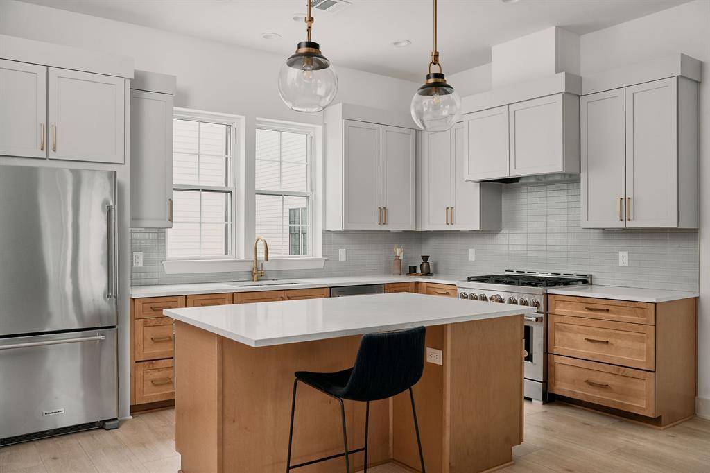2209 Woodland Ave #502, Austin, TX 78741