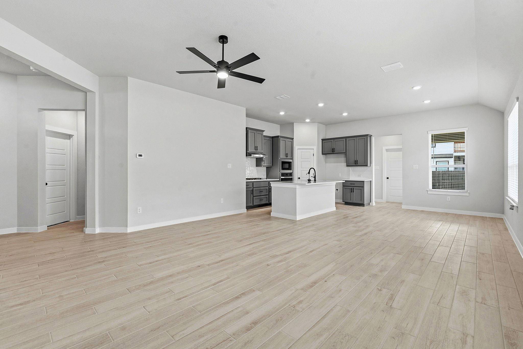 158 Paul Pena DR, San Marcos, TX 78666
