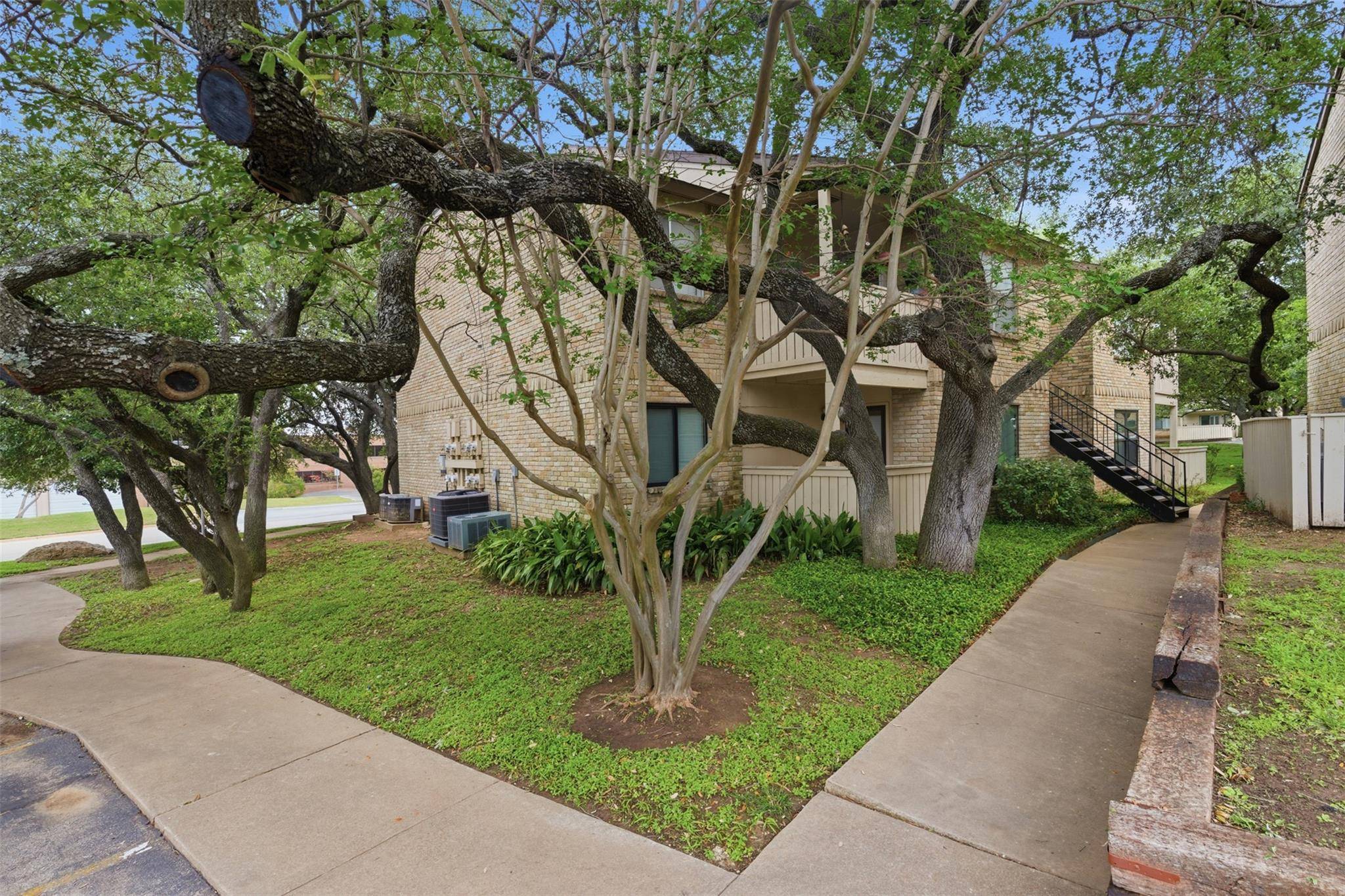 8210 Bent Tree RD #235, Austin, TX 78759