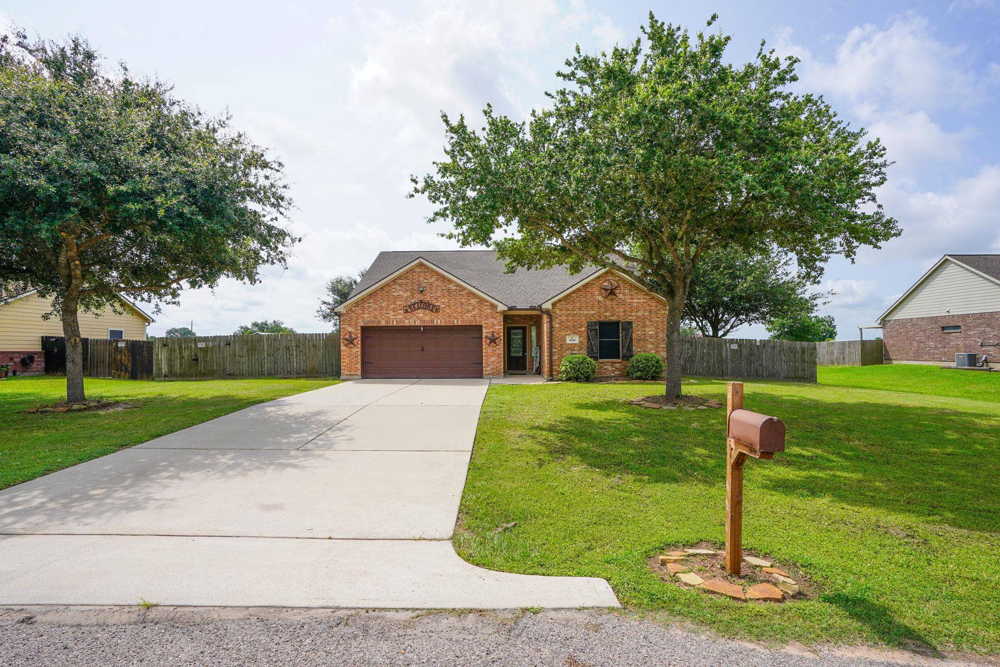 5942 Wild Flower RD, Sealy, TX 77474