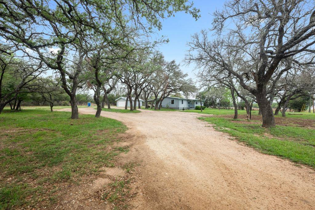 1169 W US Highway 290, Johnson City, TX 78636