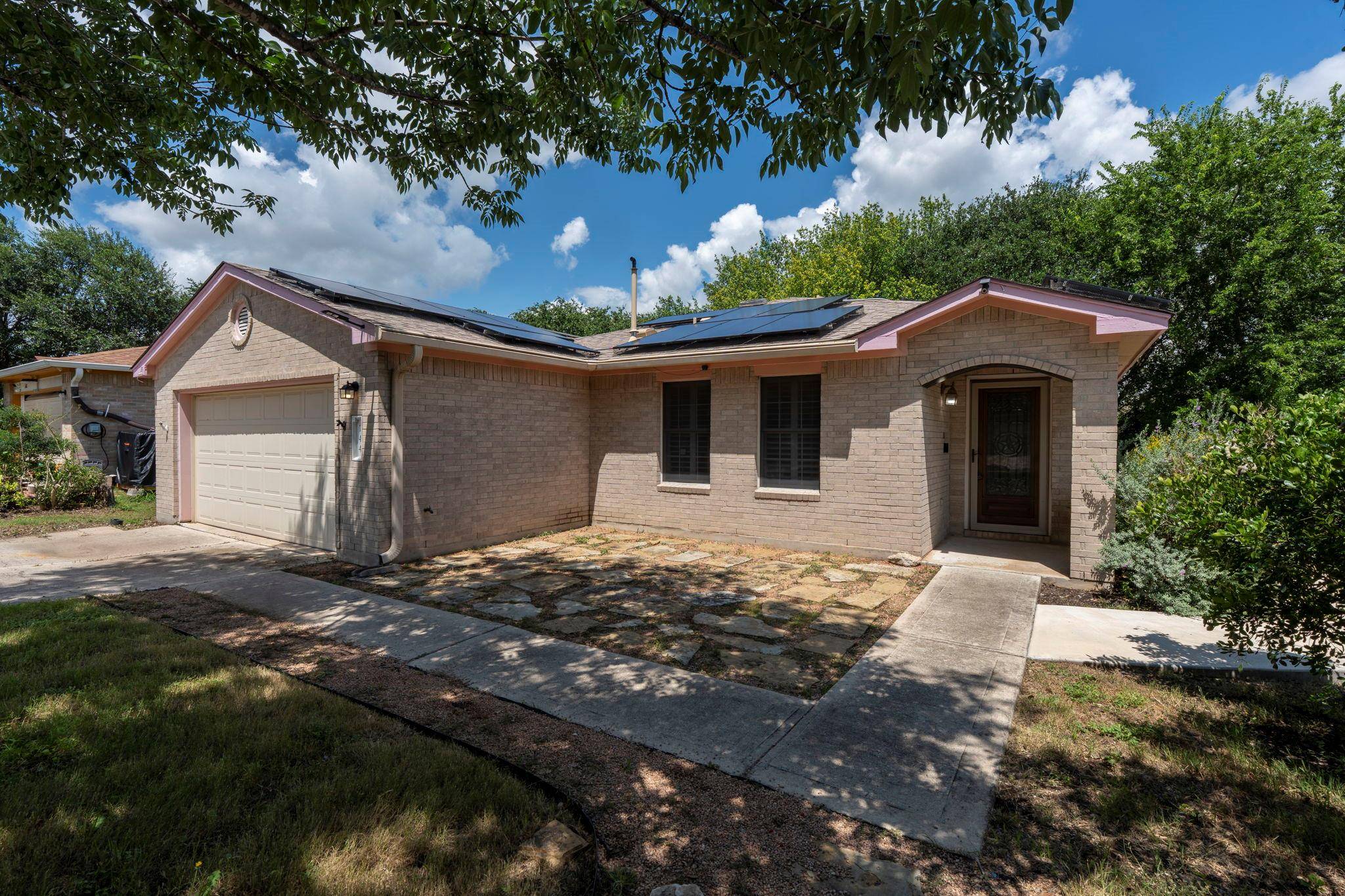 144 FALL CREEK DR, Kyle, TX 78640