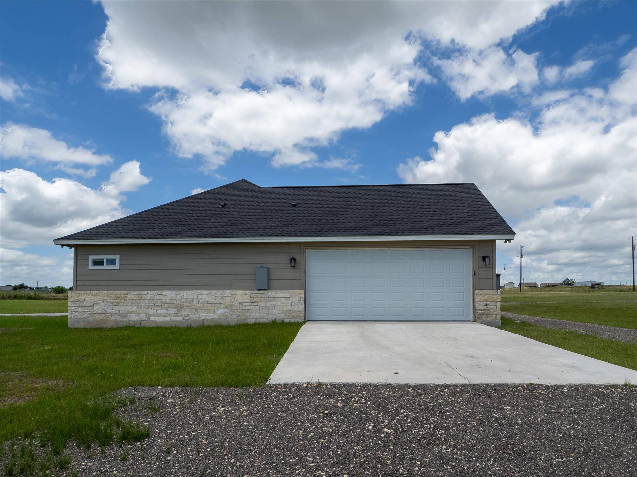 140 Daniel DR, Bertram, TX 78605