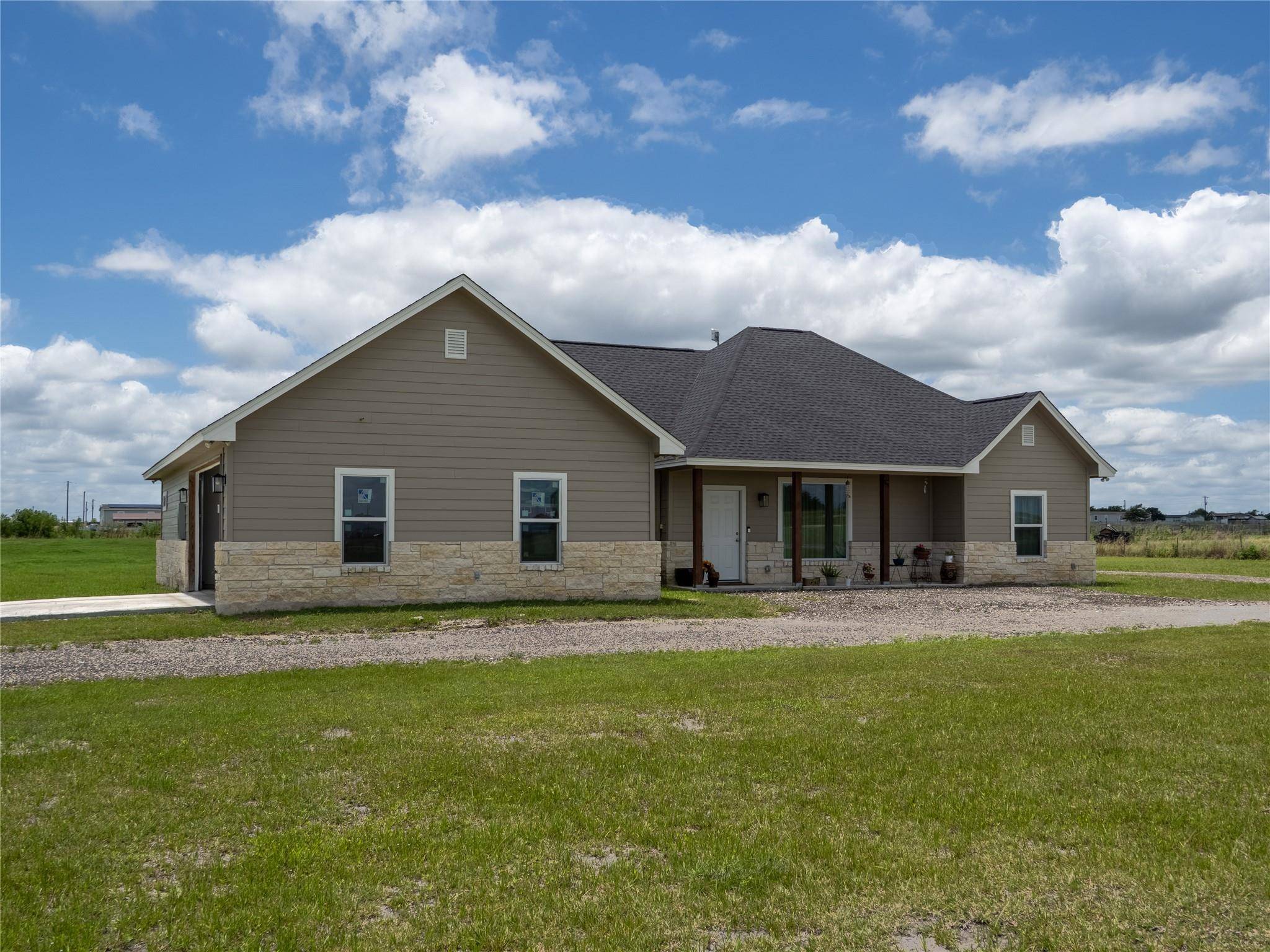 140 Daniel DR, Bertram, TX 78605