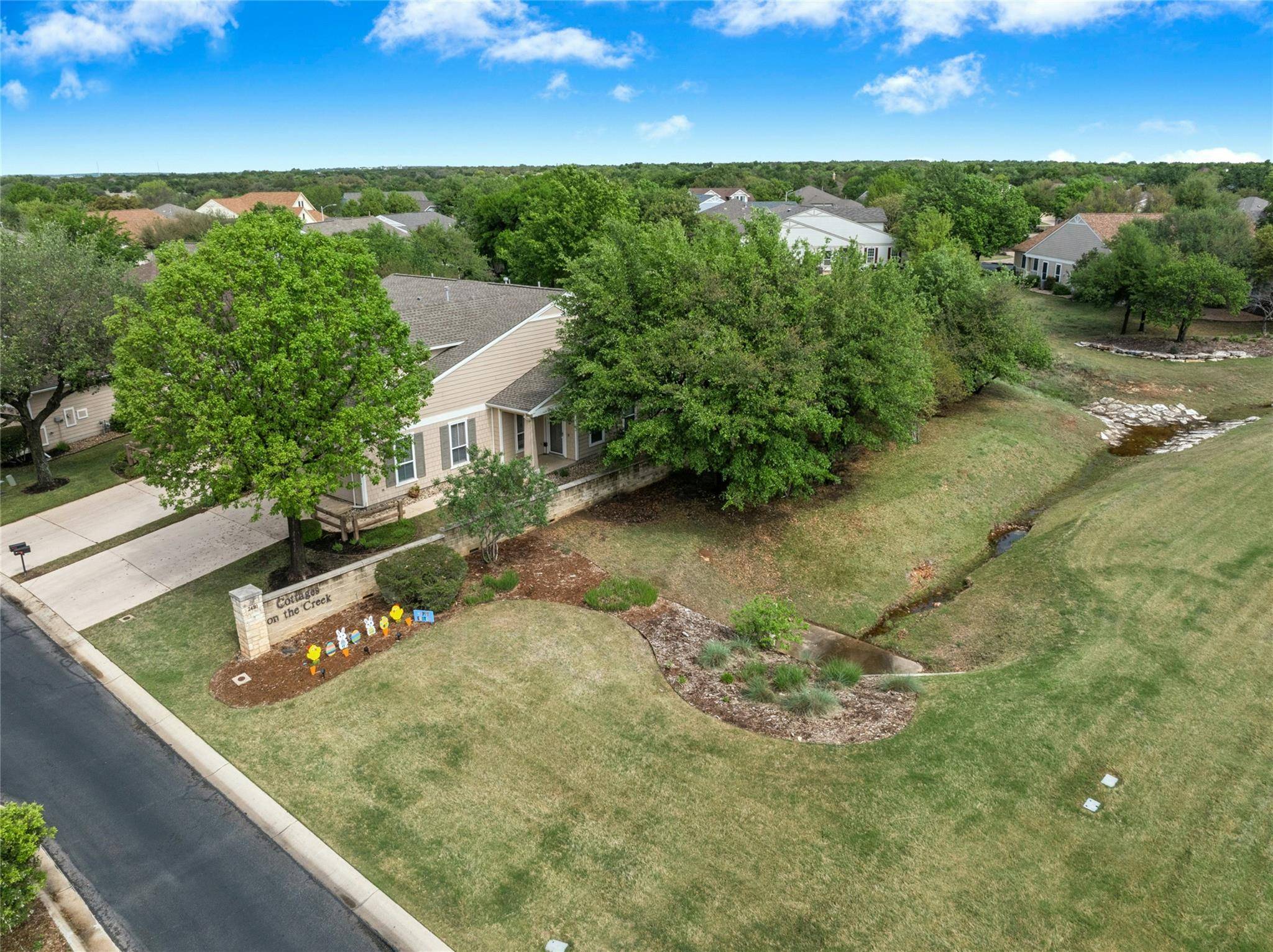 104 Honey Creek TRL, Georgetown, TX 78633