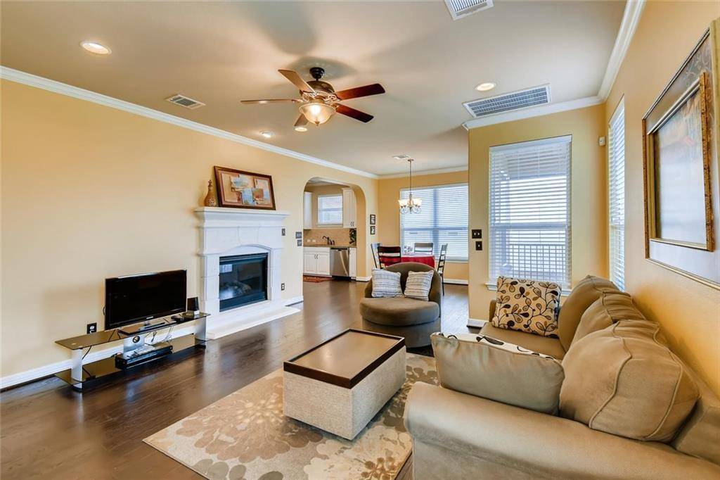 11929 Terraza CIR #TH37, Austin, TX 78726