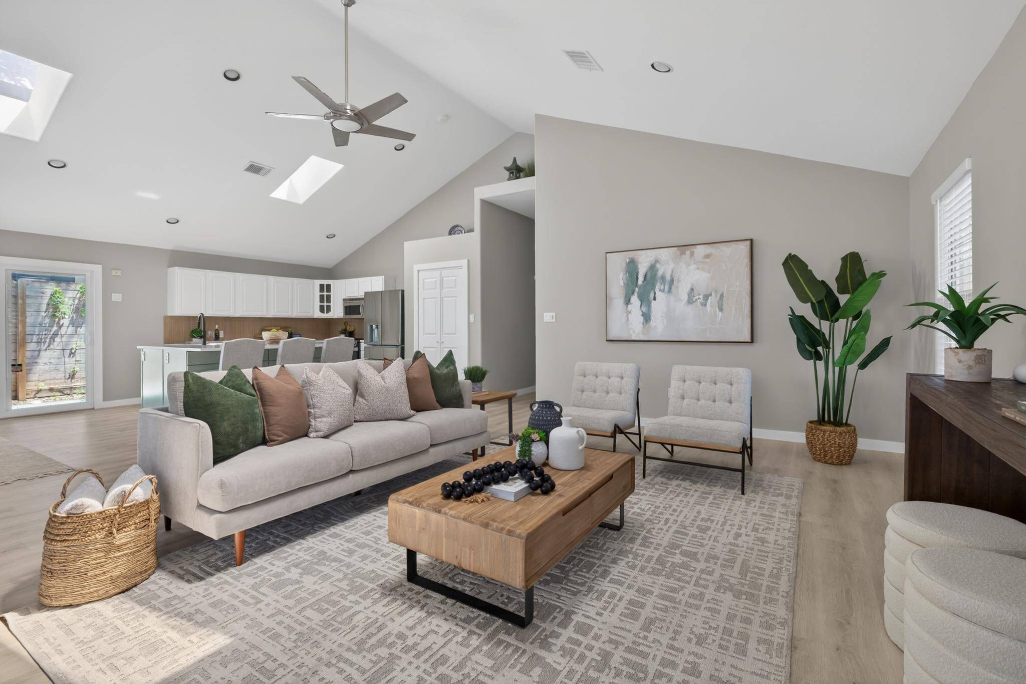 411 W Live Oak ST, Austin, TX 78704