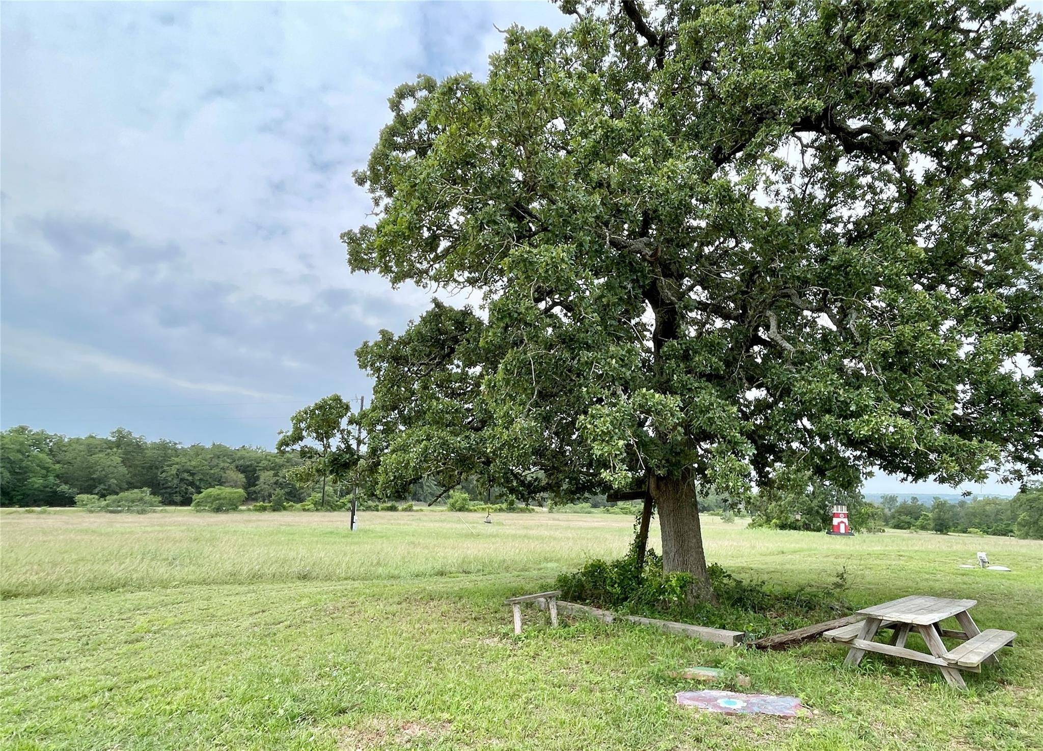 136 Fm 2239 RD, Paige, TX 78659