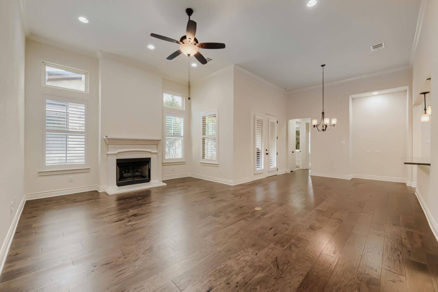 105 Lucia CIR #1, Lakeway, TX 78734