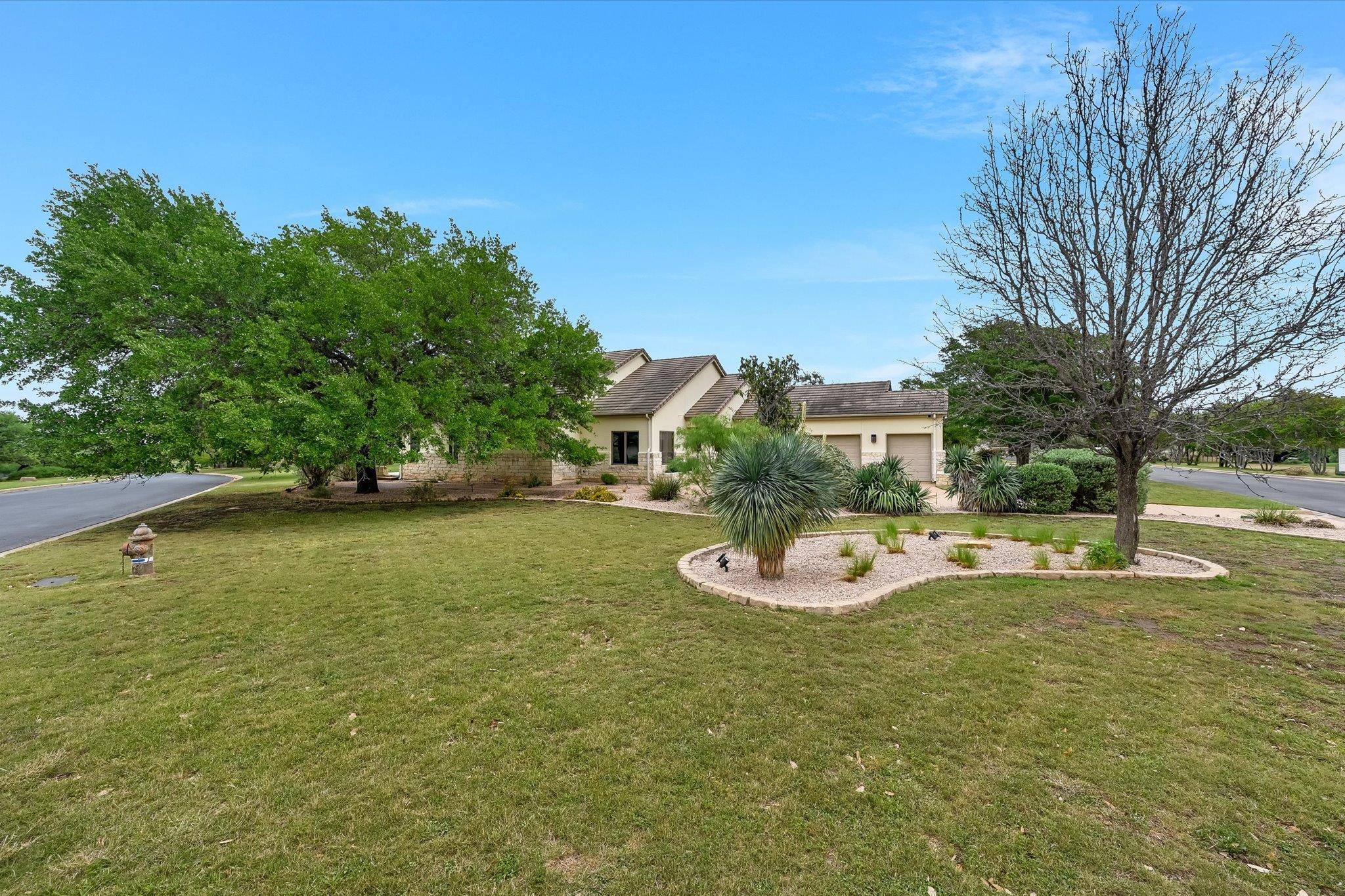 2300 FOUNDERS CIR, Spicewood, TX 78669