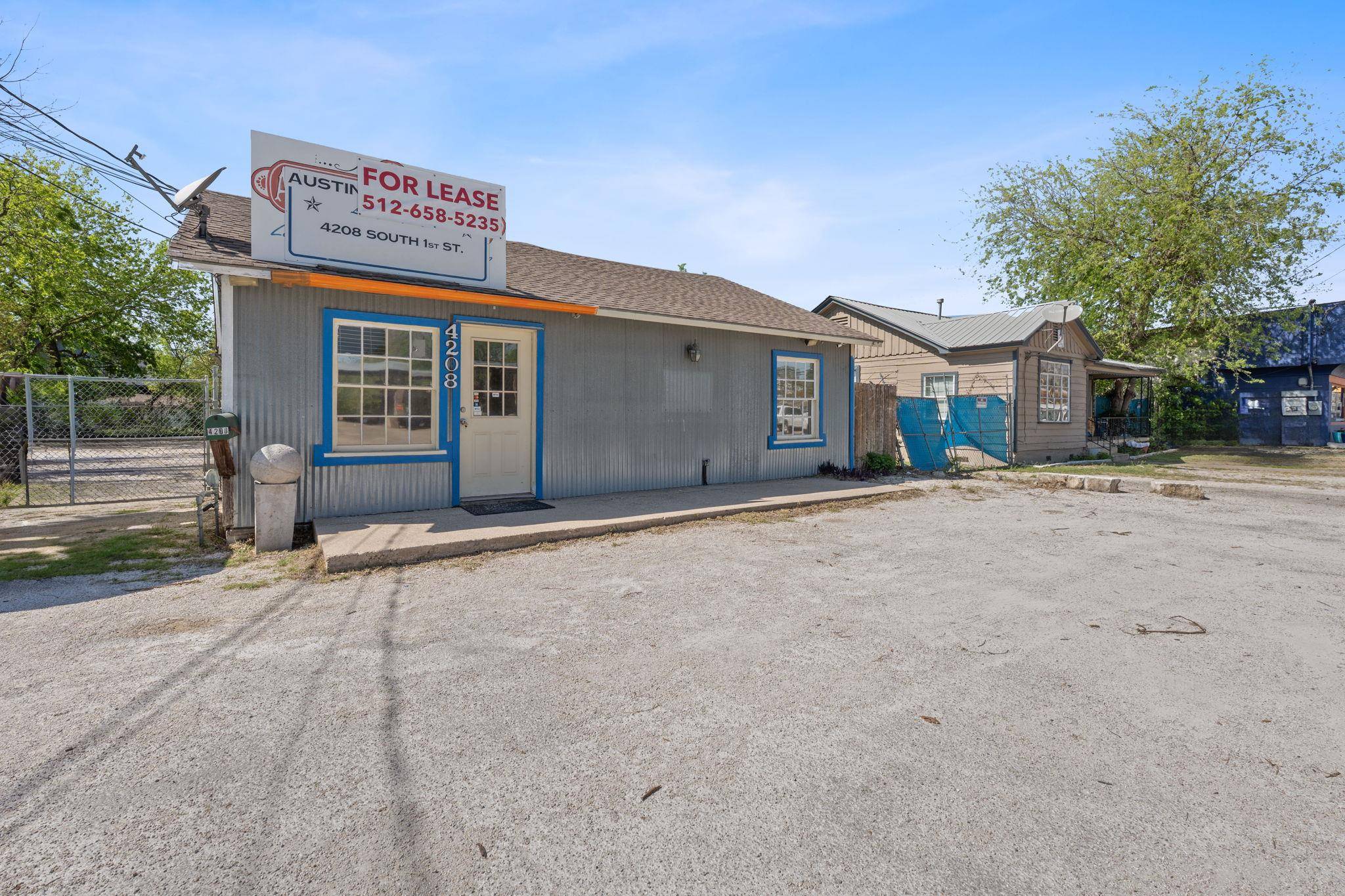4208 S 1st ST, Austin, TX 78745