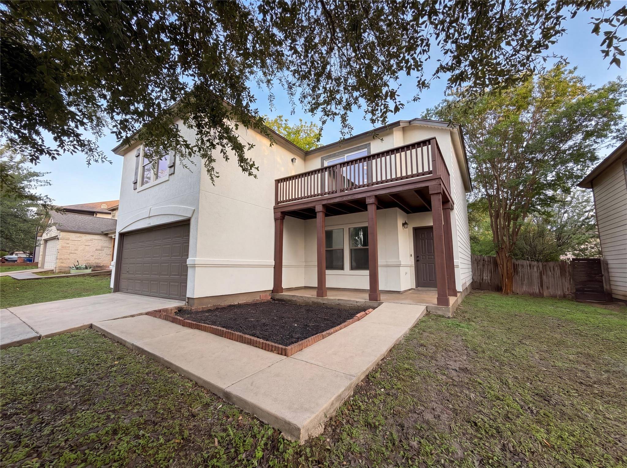 5406 S Hearsey DR, Austin, TX 78744