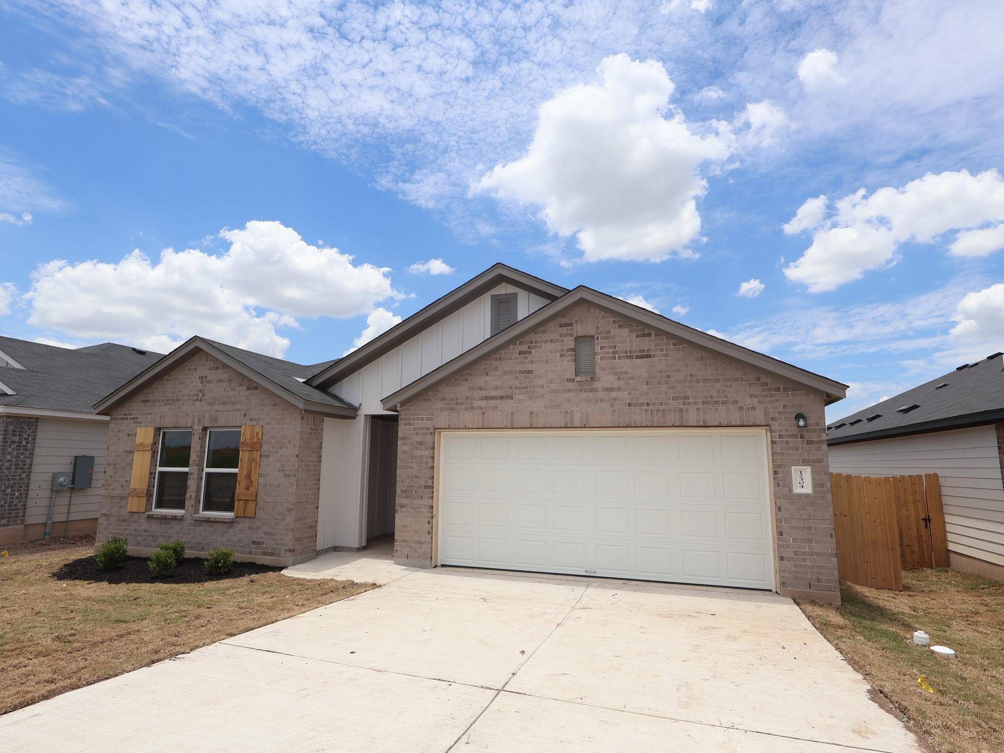 12304 Setting Peak LN, Buda, TX 78610