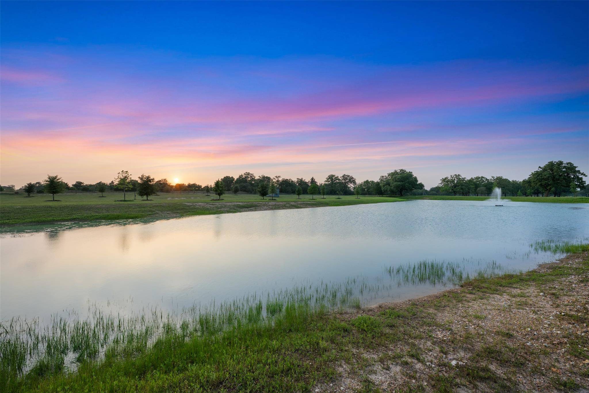 1304 E State Highway 71, West Point, TX 78963