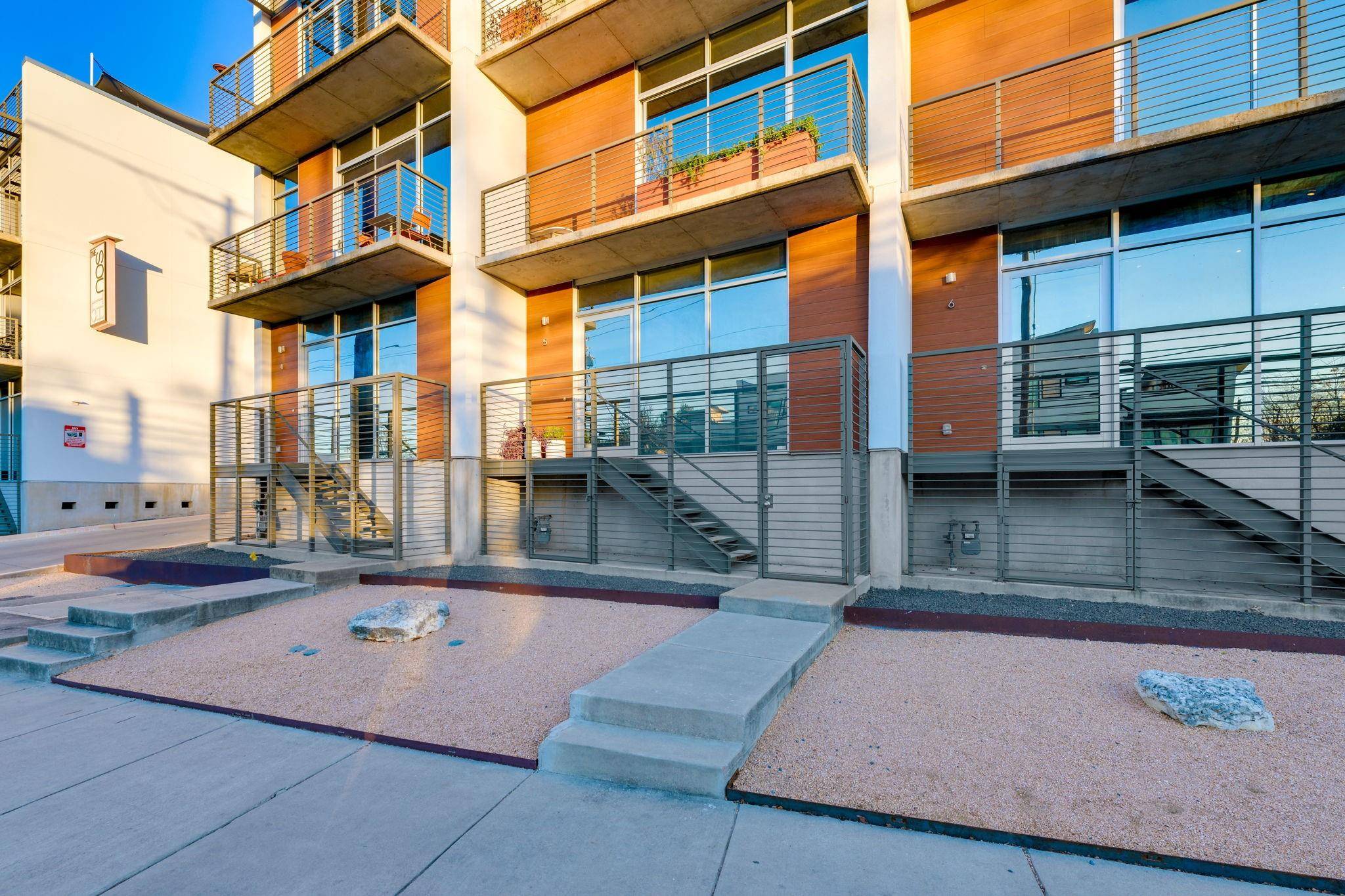 2301 S 5th ST #5, Austin, TX 78704