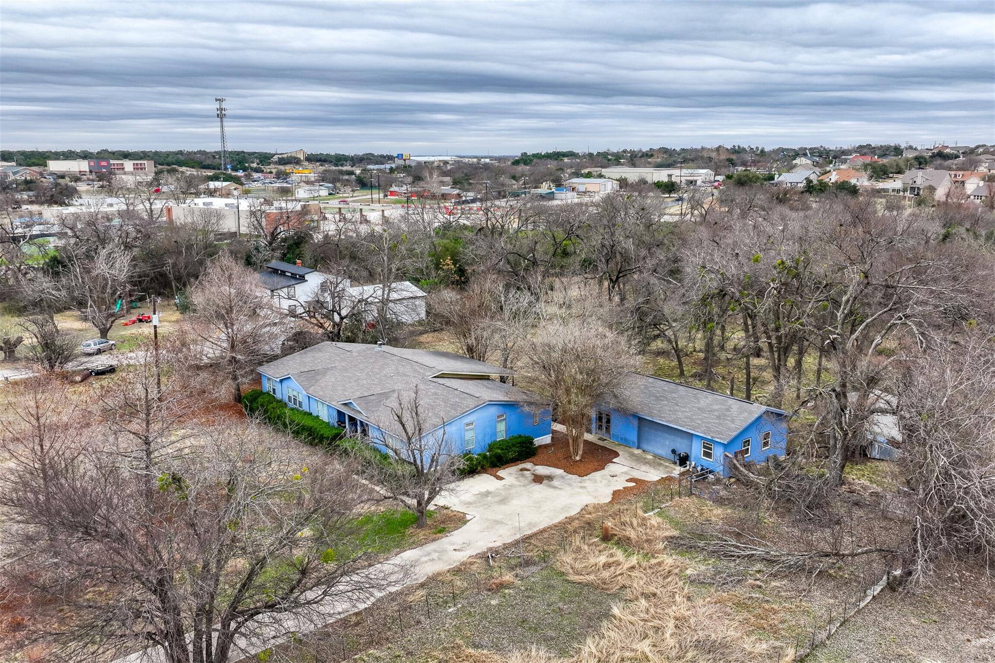 408 Horseshoe DR, Leander, TX 78641