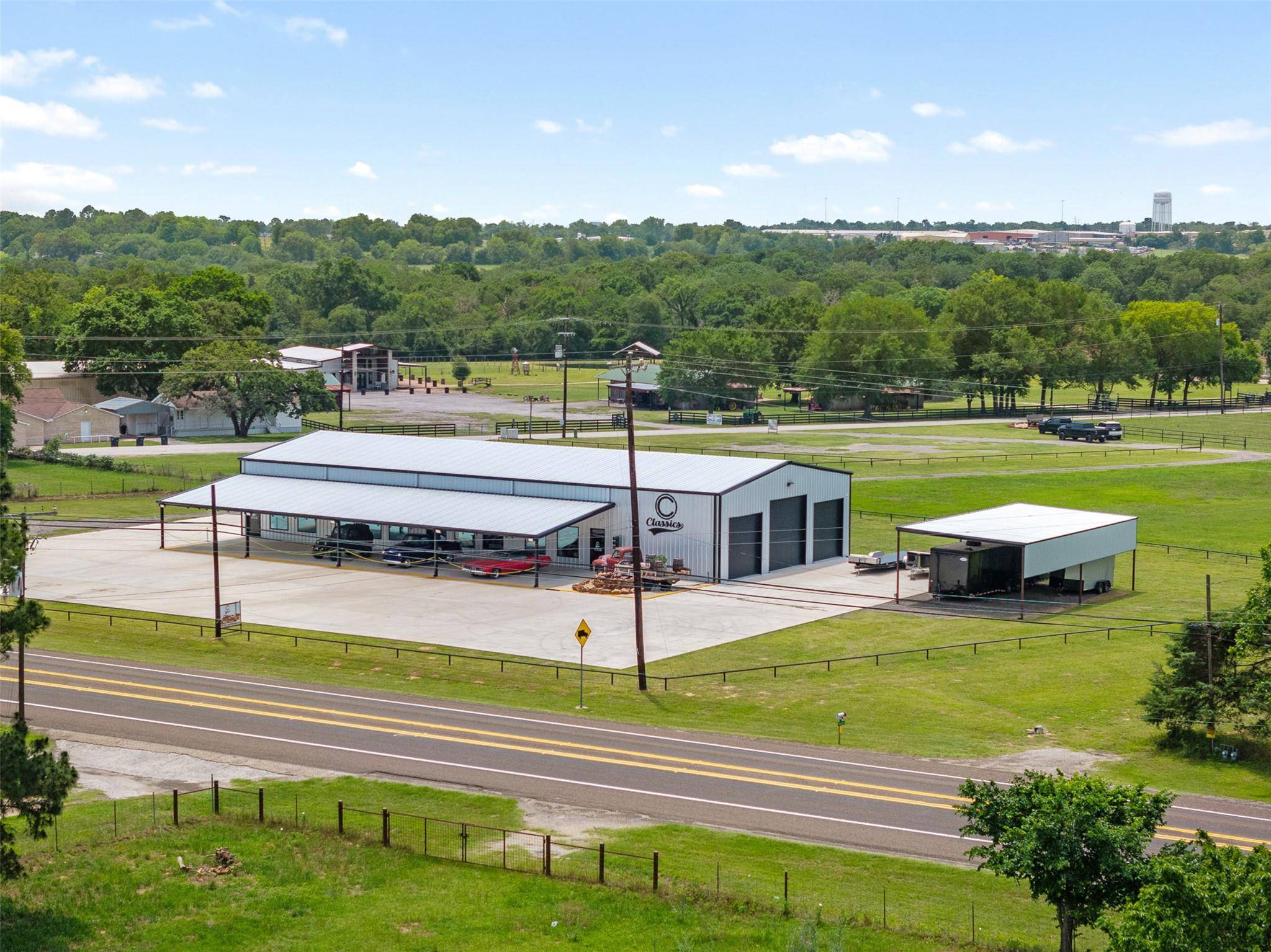 1229 36 HWY N, Caldwell, TX 77836
