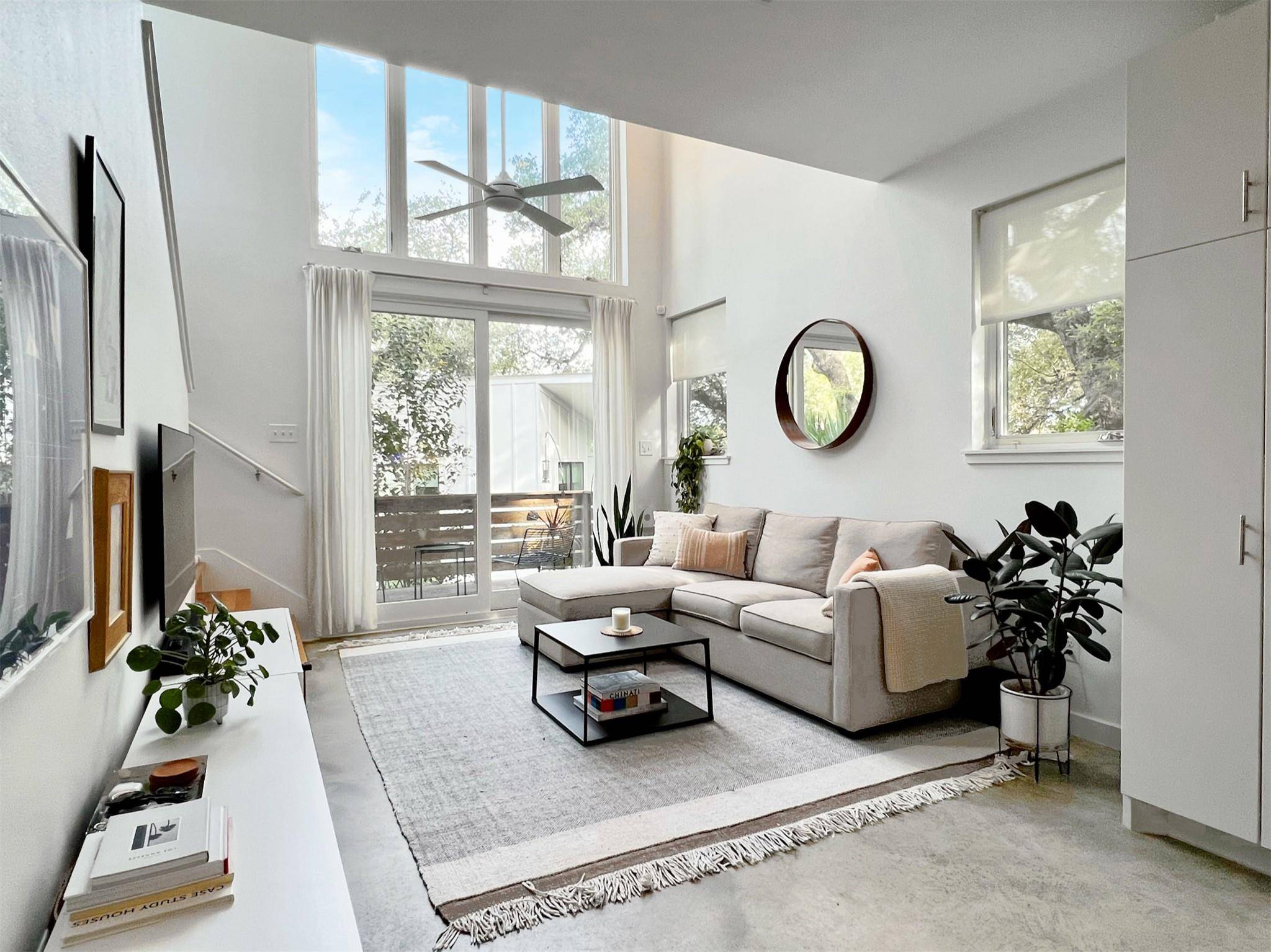 1204 Woodland Ave #B, Austin, TX 78704