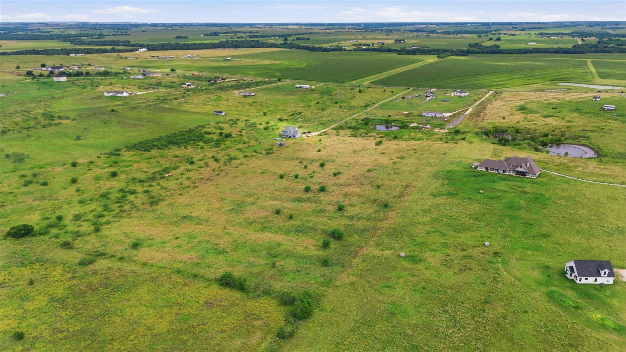 634 County Road 451 RD, Coupland, TX 78615