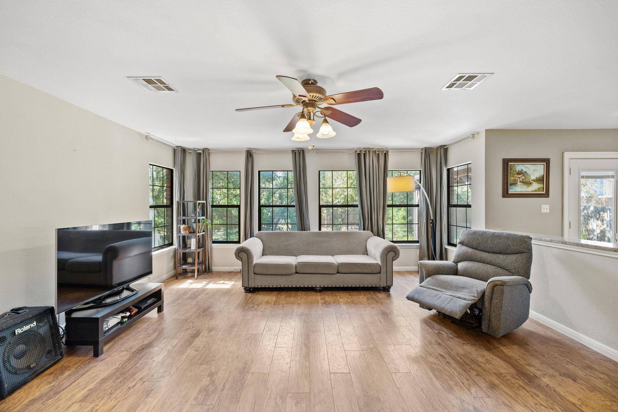 1209 Faber DR, Pflugerville, TX 78660