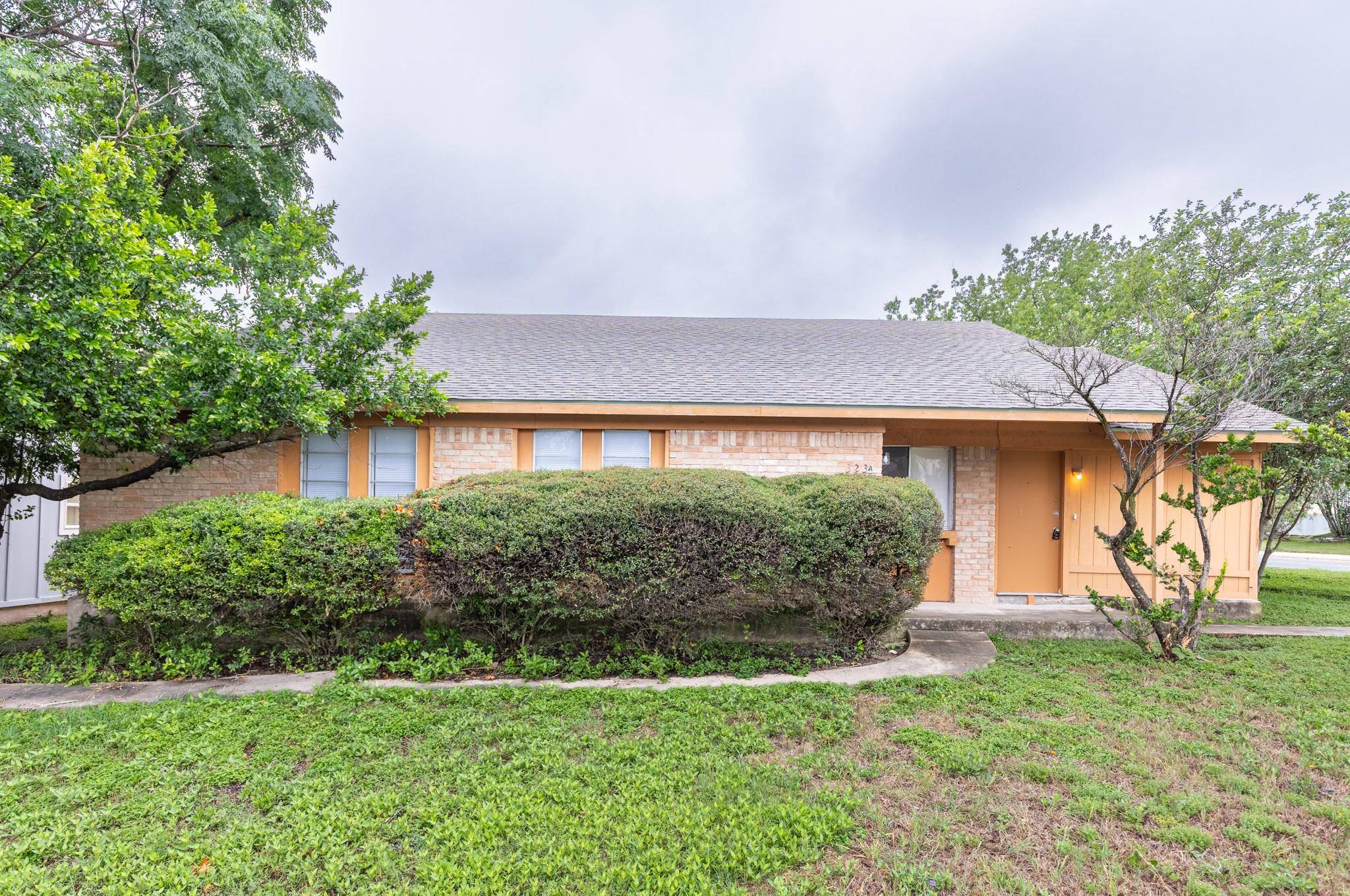 323 W William Cannon DR #A, Austin, TX 78745