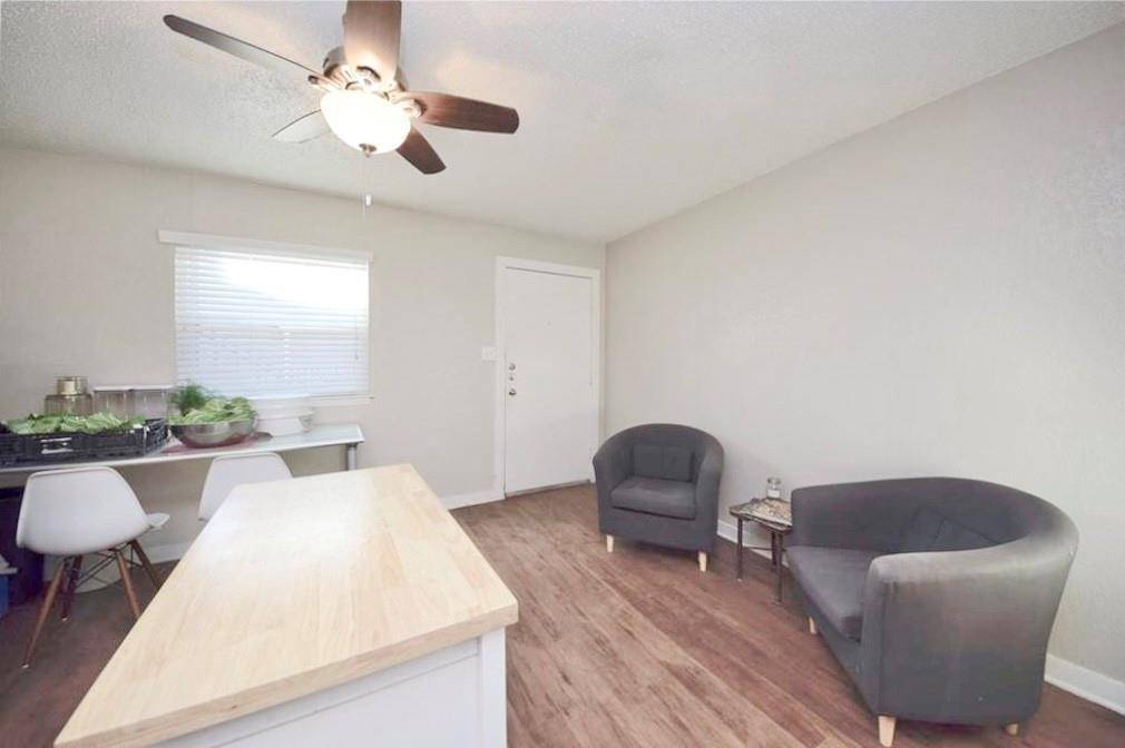 2401 Manor RD #132A, Austin, TX 78722
