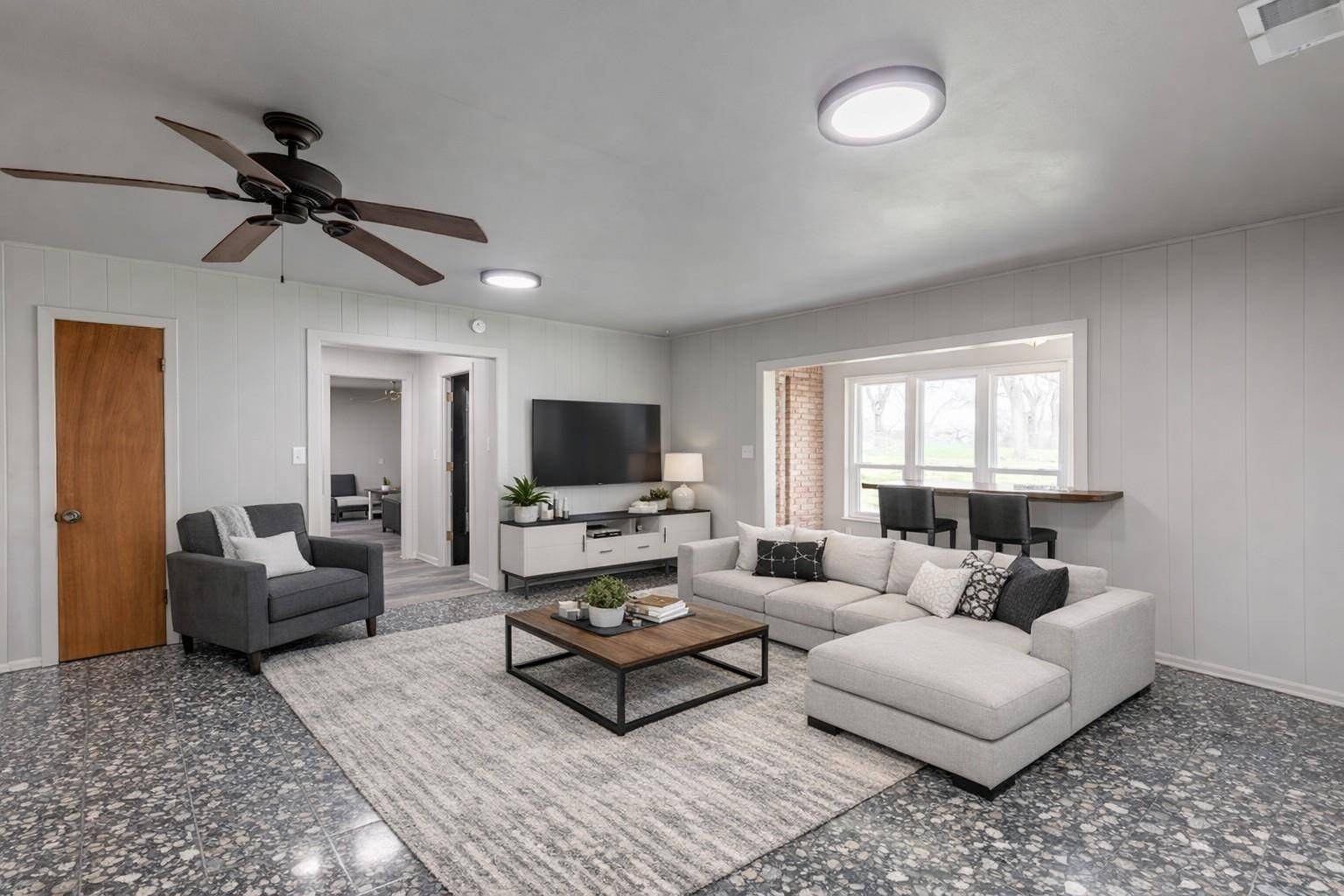 3534 E HWY 90 A EAST HL, Gonzales, TX 78629