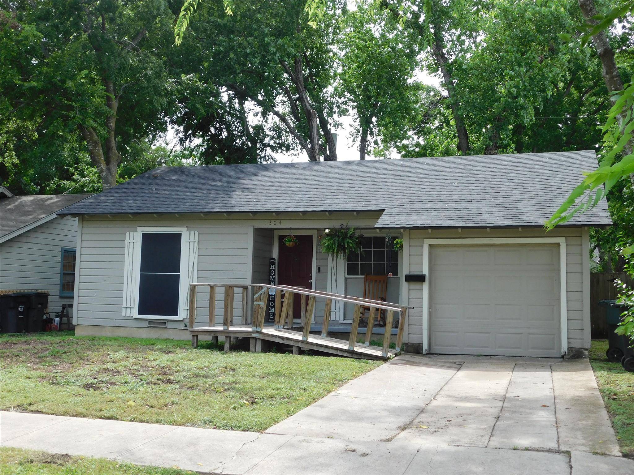 1304 S 19th ST S, Temple, TX 76504