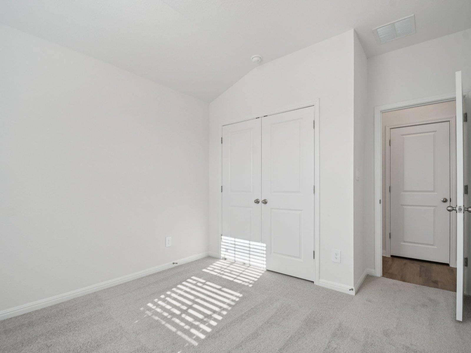 687 Clarissa ST, Buda, TX 78610