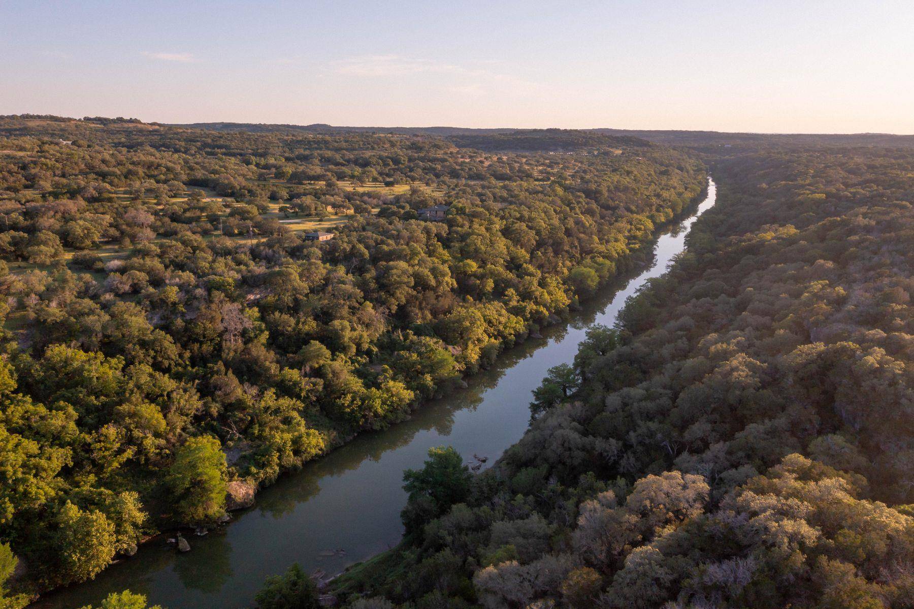 3303 Fearless Treadway, Round Mountain, TX 78663