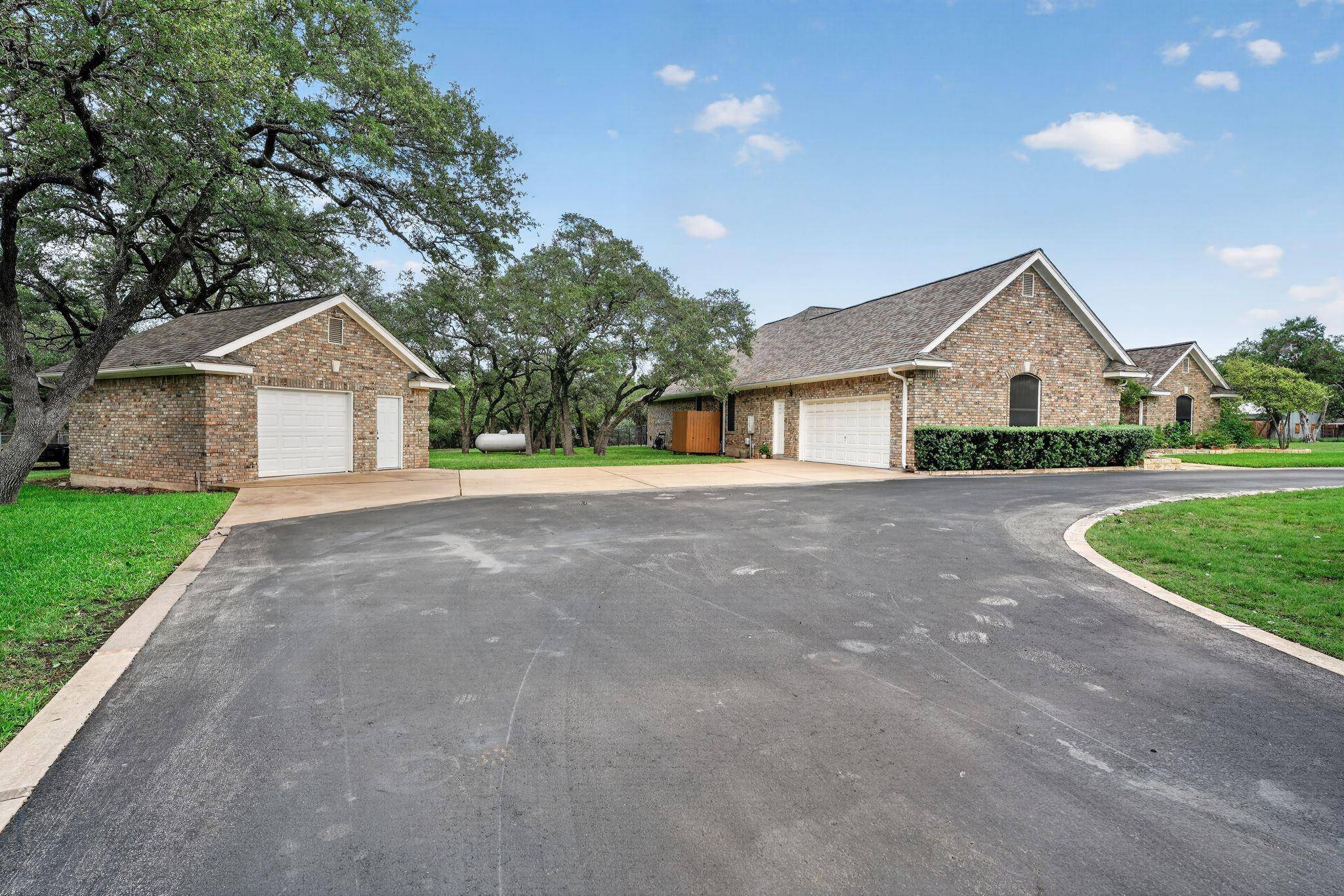104 Lakewood TRL, Leander, TX 78641