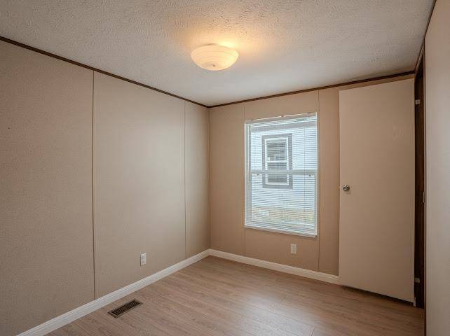 119 Royal ST, Taylor, TX 76574