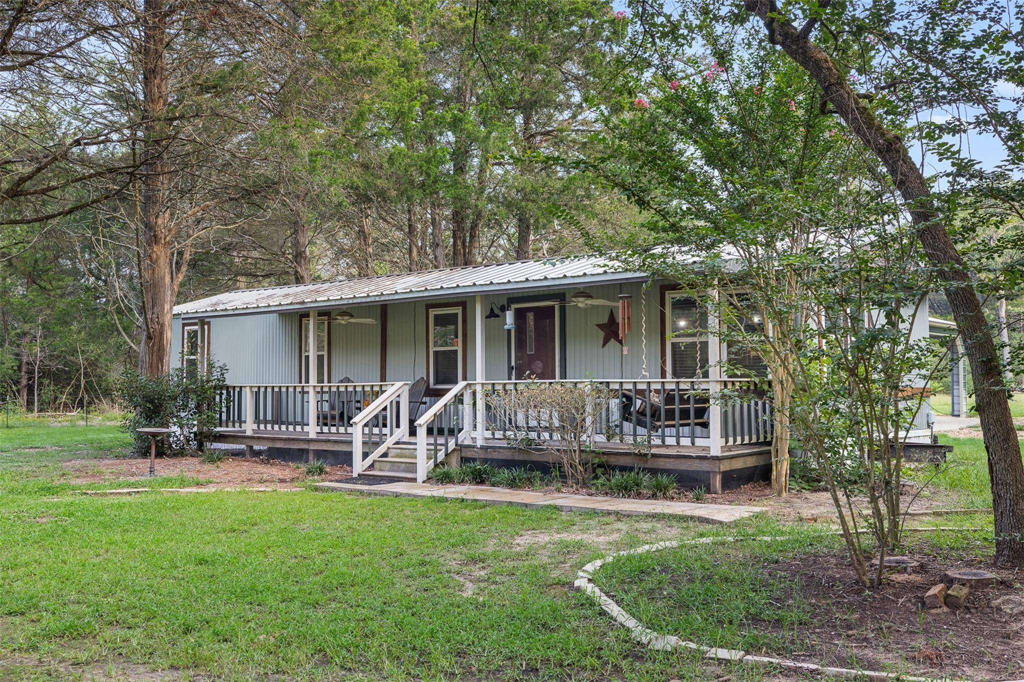 1218 County Road 436, Dime Box, TX 77853