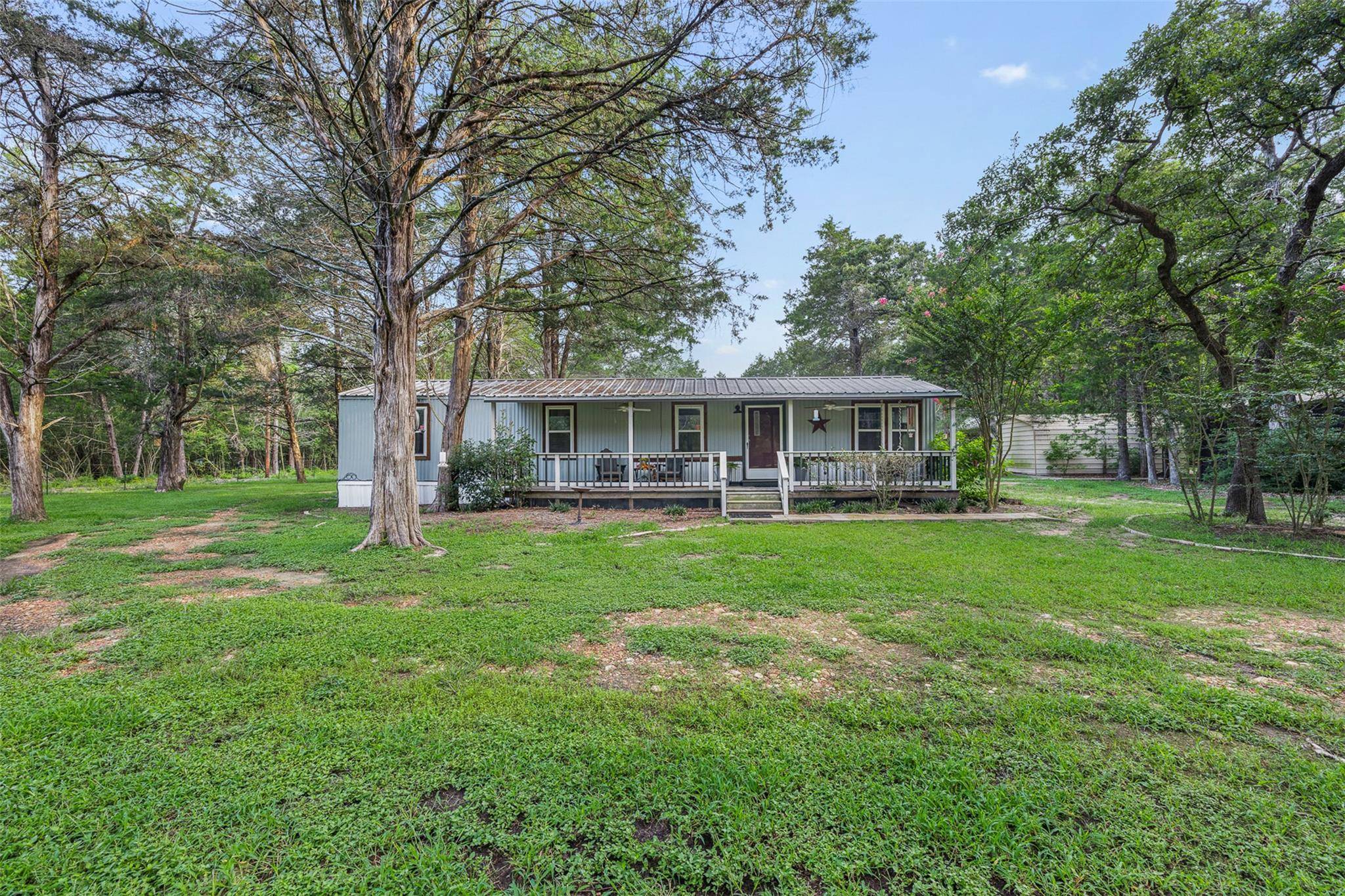 1218 County Road 436, Dime Box, TX 77853