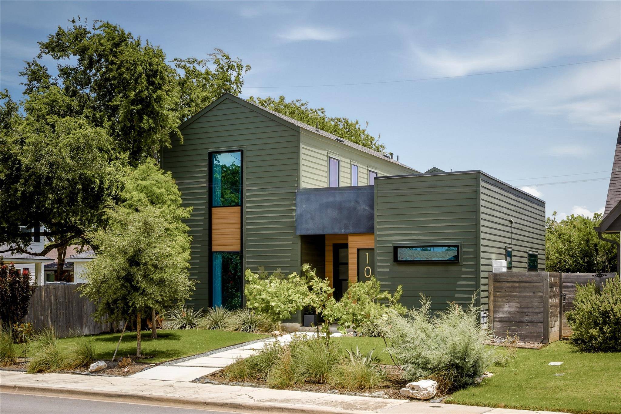 1001 Scenic DR, Georgetown, TX 78626