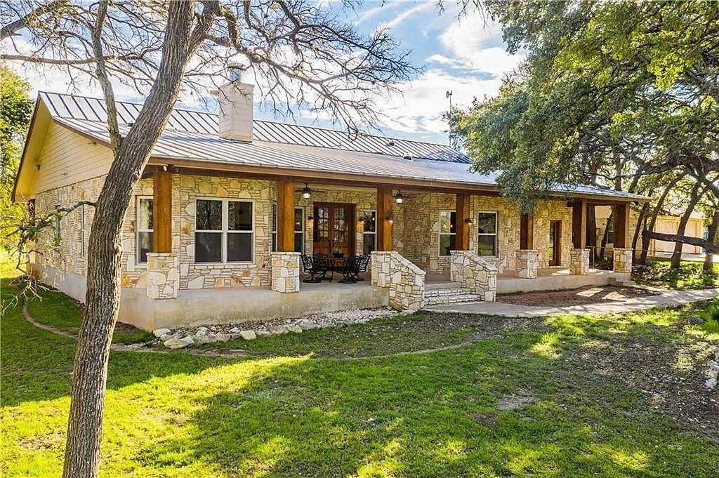 100 Mockingbird Hill LN, Leander, TX 78641