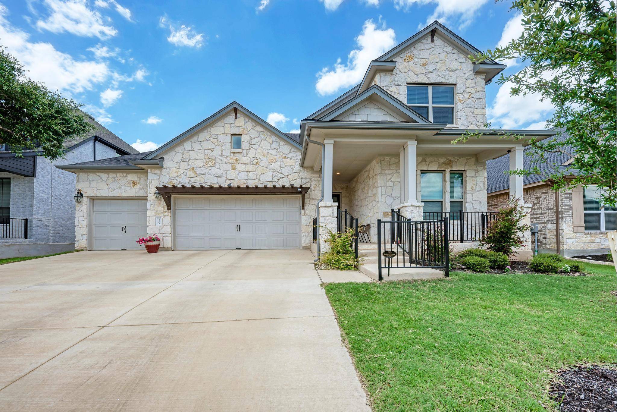 1105 White Daisy LN, Georgetown, TX 78628