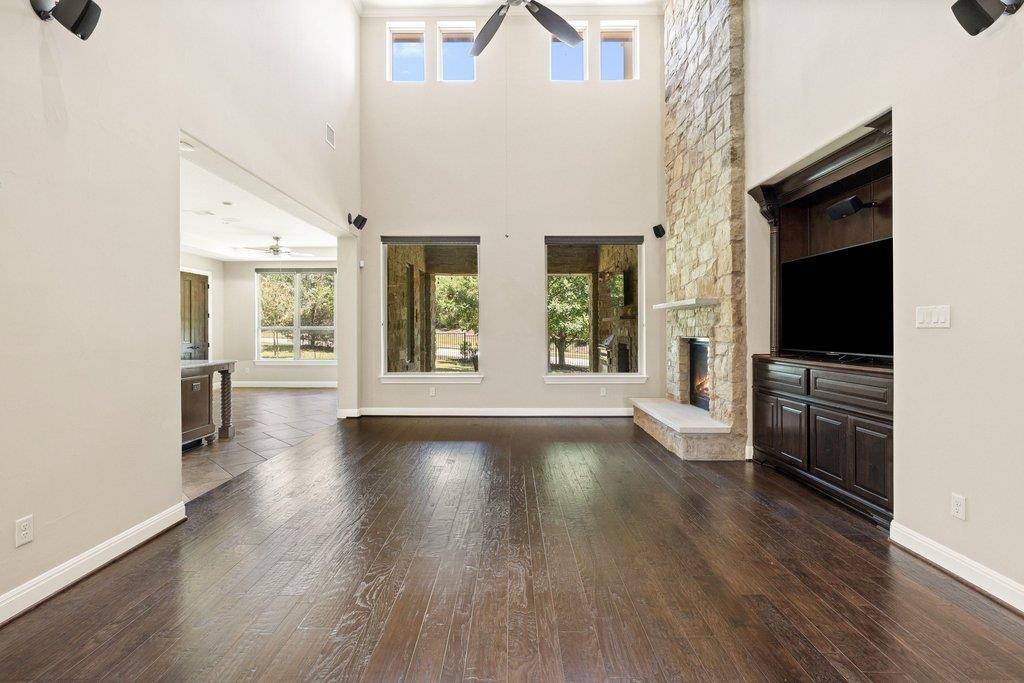 105 Aruba CT, Lakeway, TX 78734