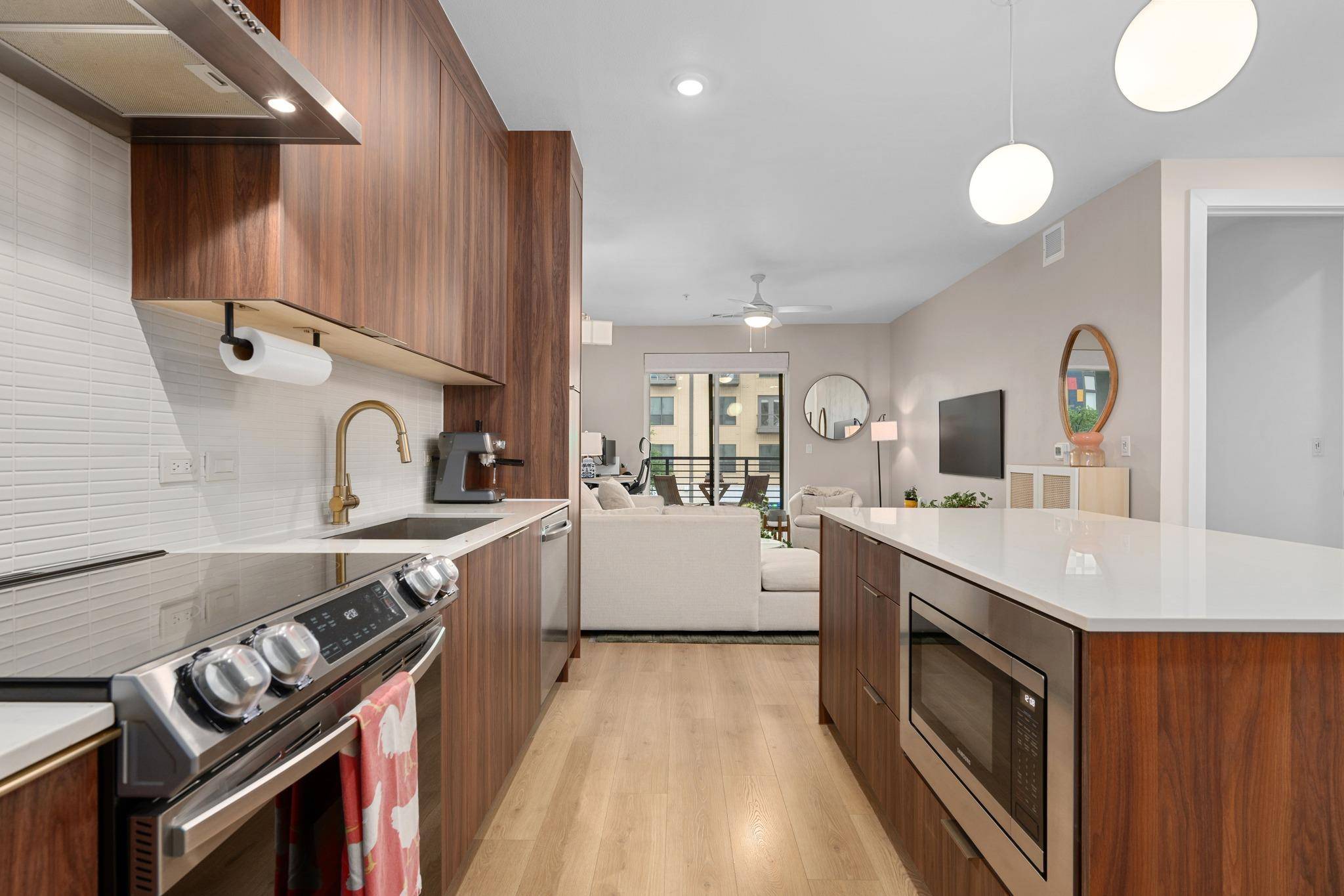 1701 Simond Ave #215, Austin, TX 78723