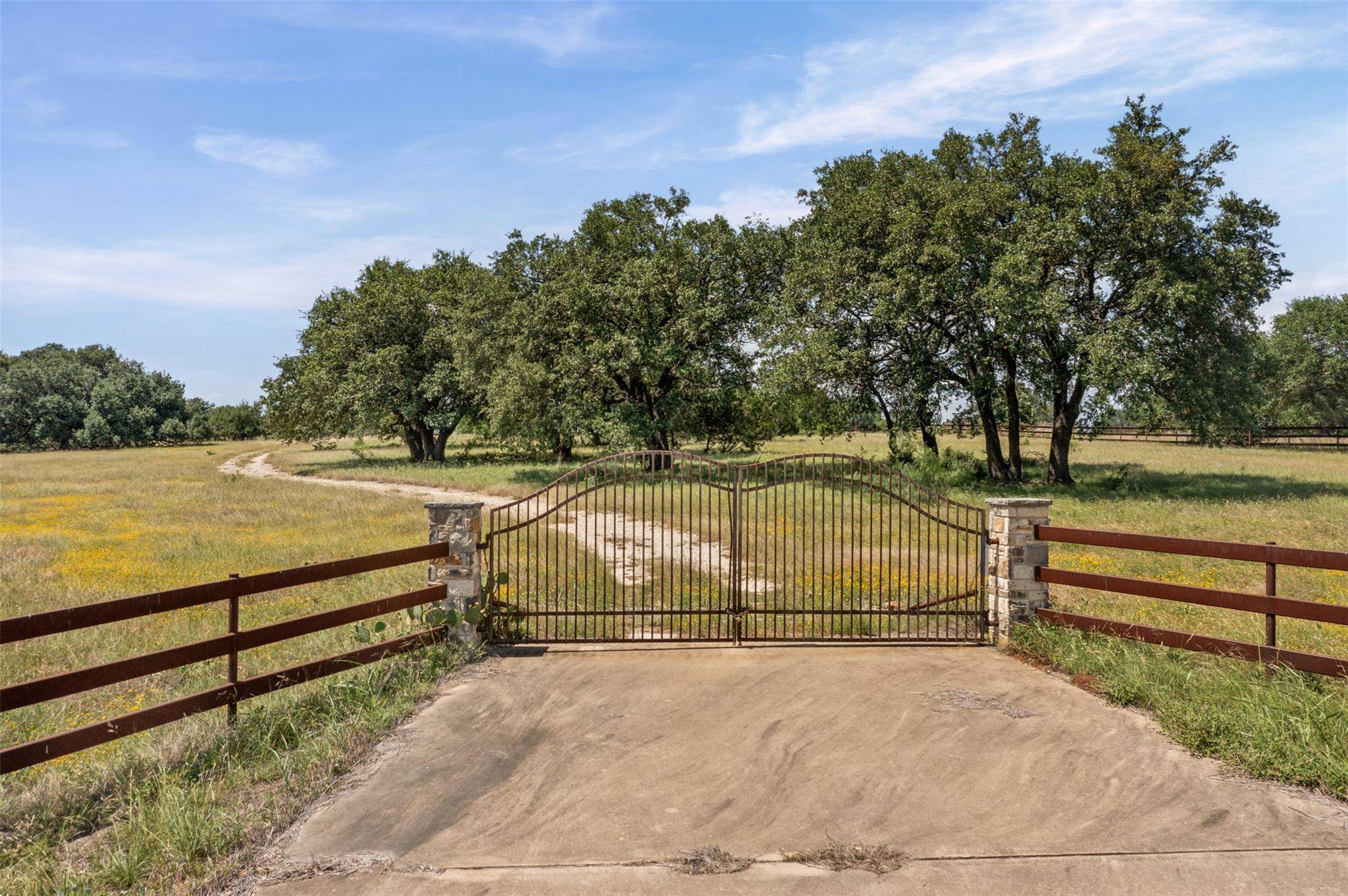 1306 Hidden Springs DR, Salado, TX 76571