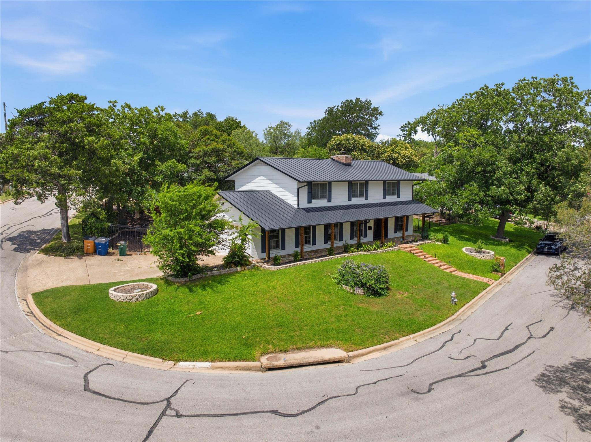 3409 Lakeside DR, Austin, TX 78723