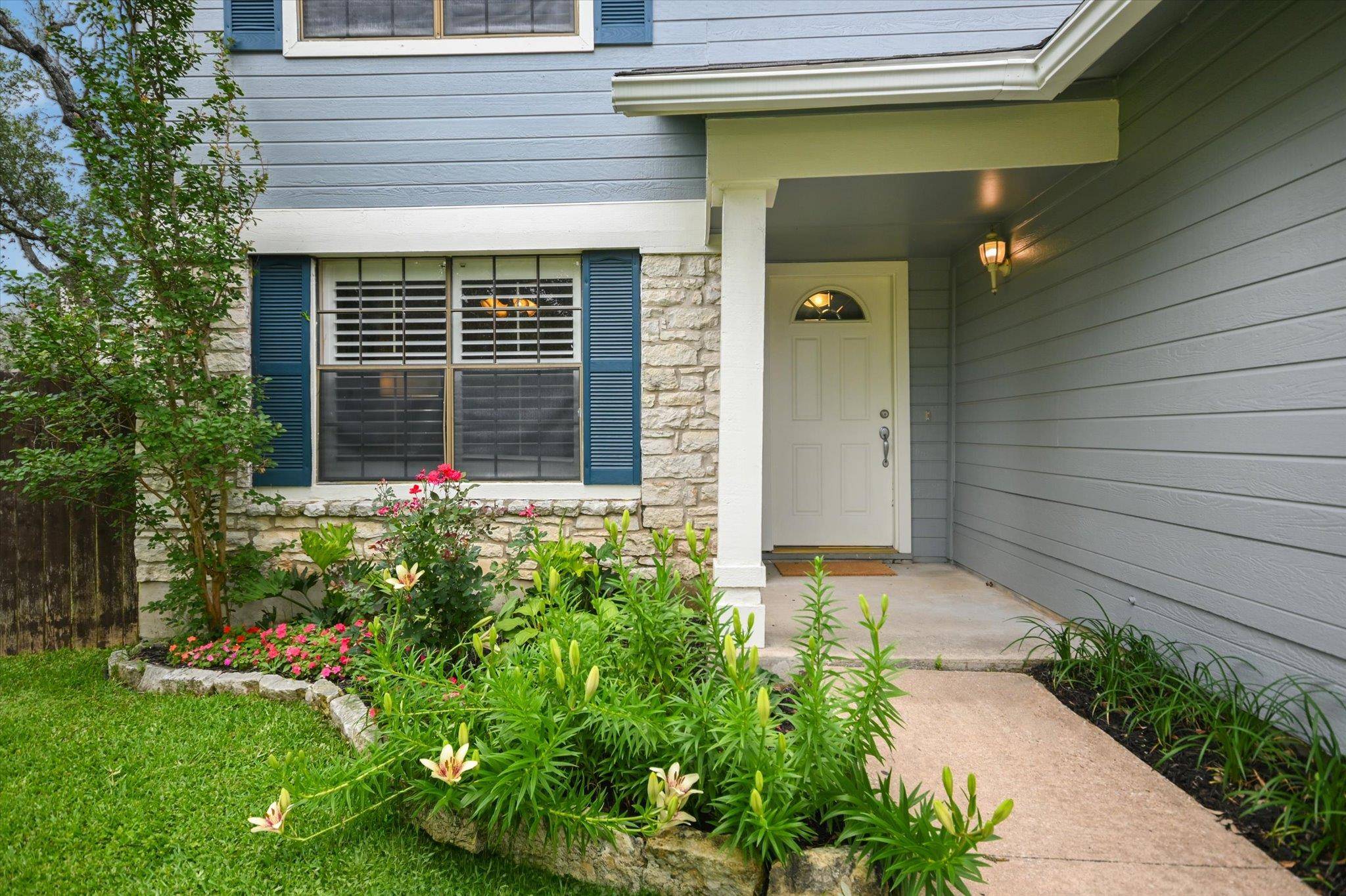 8105 Washita DR, Austin, TX 78749