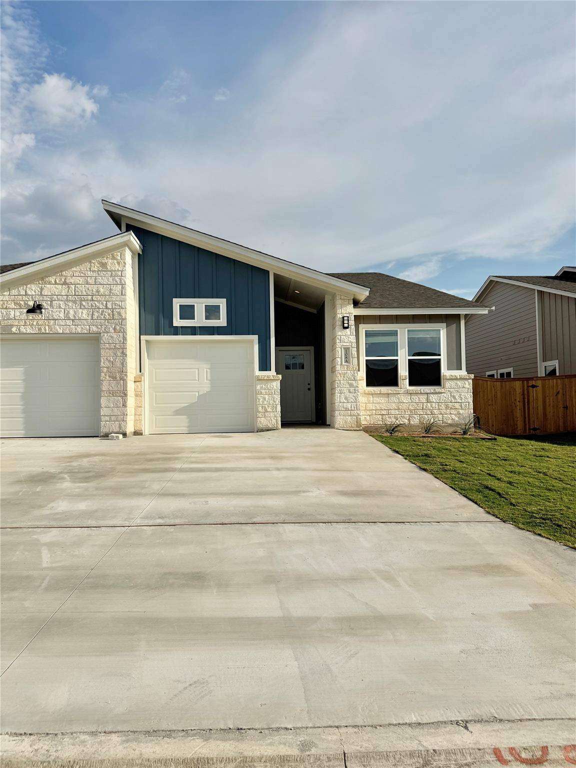 108 Zayd CT #B, Jarrell, TX 76537