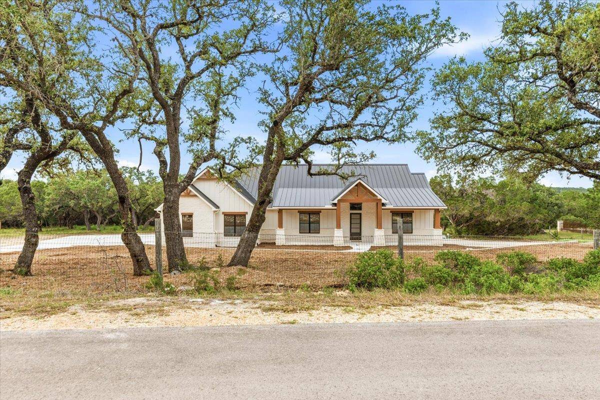 1744 Crossbow DR, Canyon Lake, TX 78133