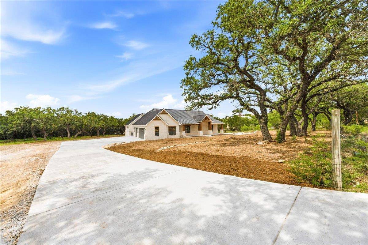 1744 Crossbow DR, Canyon Lake, TX 78133