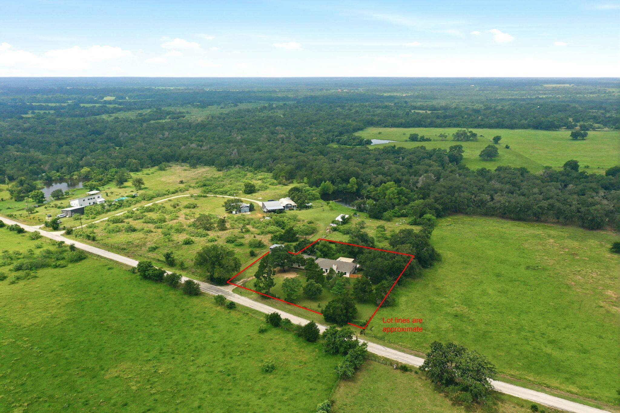 900 County Road 474, Elgin, TX 78621
